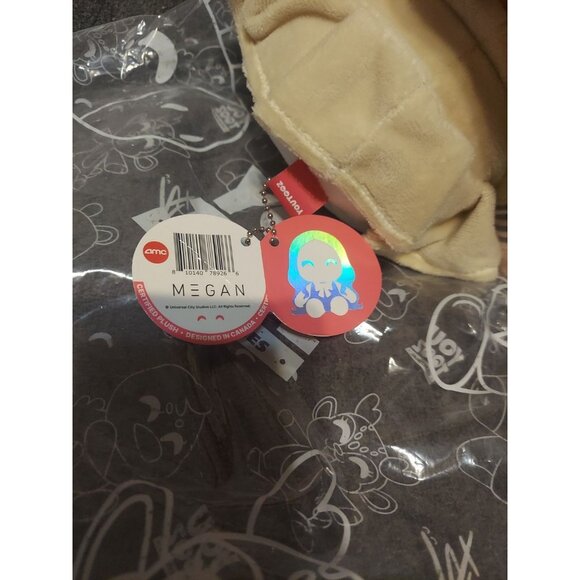 Youtooz M3gan (Megan) 9in Plush NWT AMC Limited Edition Christmas Kastro Plush - Picture 8 of 9